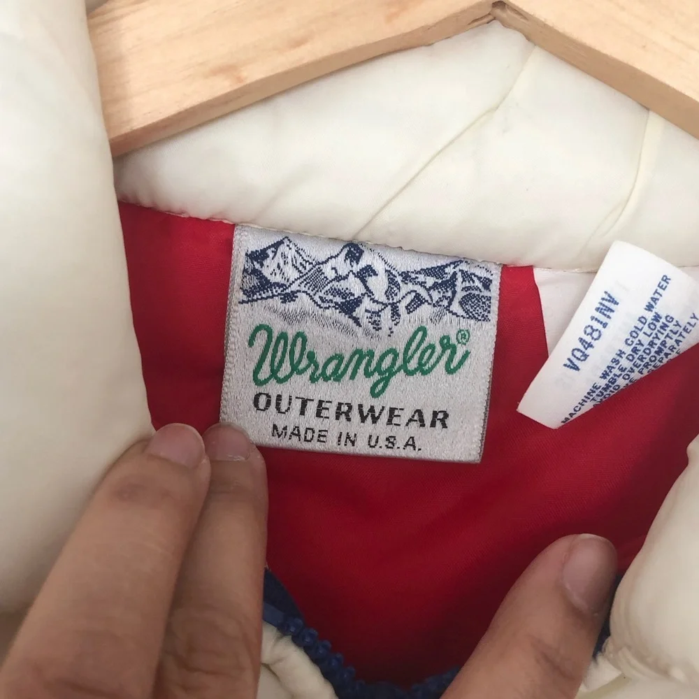 RARE VINTAGE DEADSTOCK - 70s Vintage Wrangler Puffer Vest - Still has Tags! - Picture 12 of 12